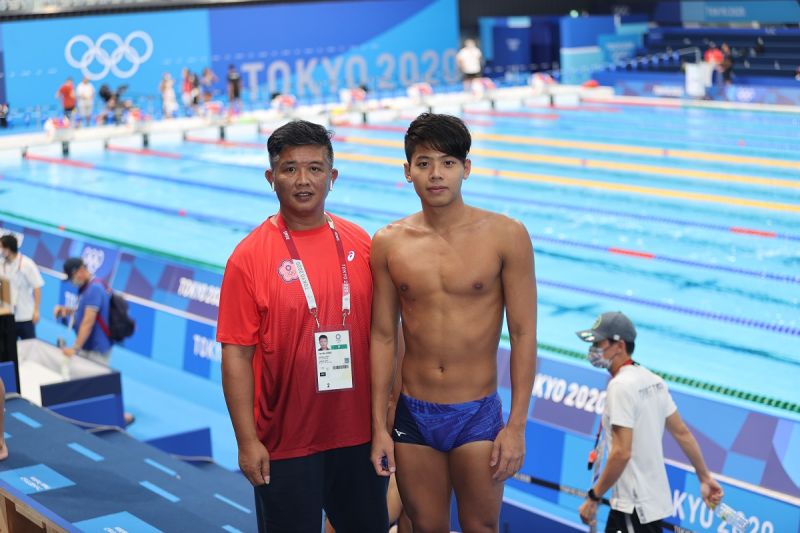 ▲22歲台灣泳將王星皓和父親兼教練王耀偉。（圖／體育署提供）