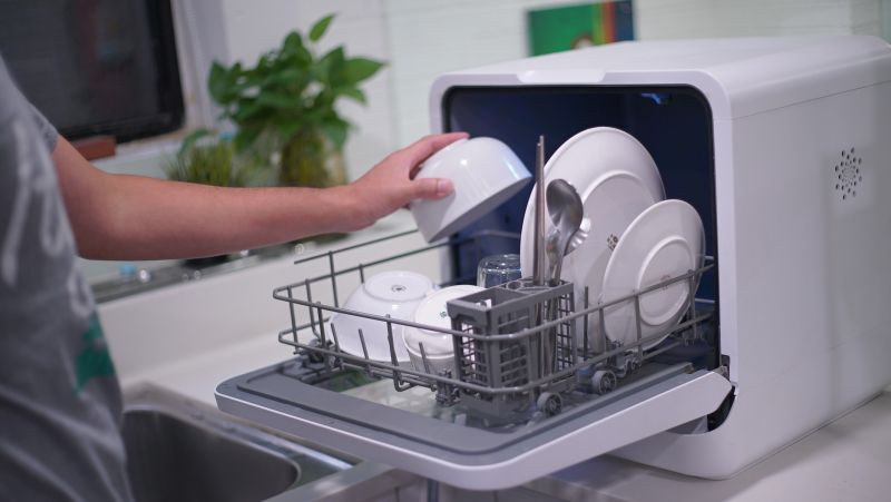 ▲團購網業者發現洗碗機也名列送禮排行榜。（圖／業者提供）