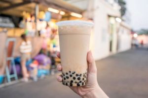 ▲原PO在網路論壇《Dcard》上表示,現在手搖飲料的進化史越來越誇張。(示意圖/取自 tsunagujapan ) ▲原PO在網路論壇《Dcard》上表示,現在手搖飲料的進化史越來越誇張。(示意圖/取自 tsunagujapan )