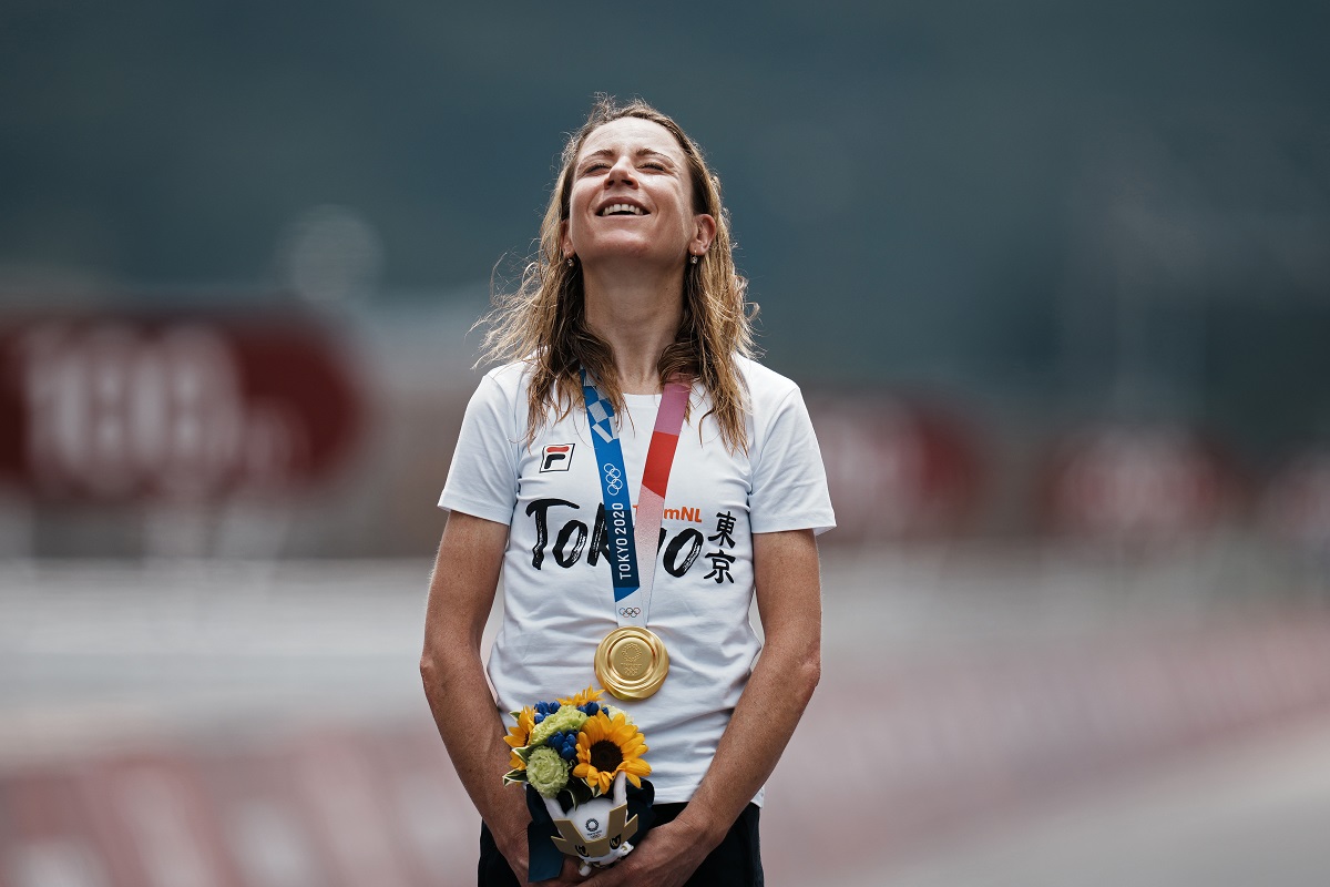 ▲荷蘭女子自由車名將Annemiek van Vleuten在東奧計時賽奪金。（圖／美聯社／達志影像）