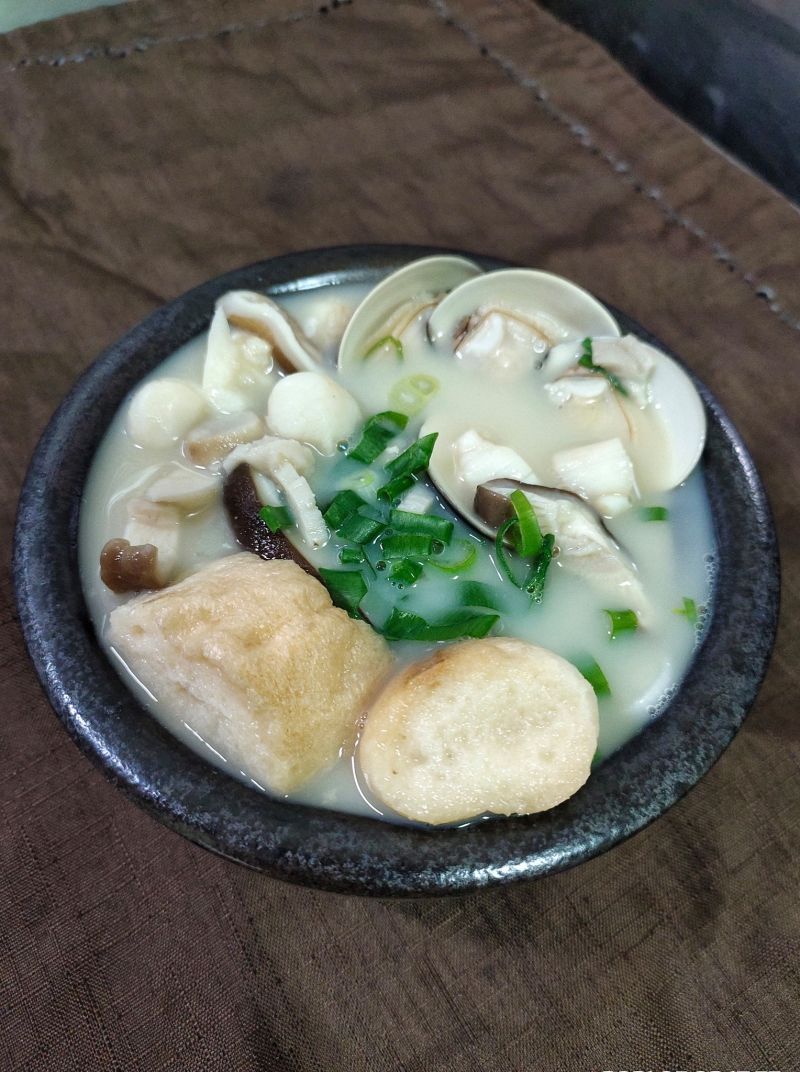 ▲網友分享自製的味噌湯。（圖／翻攝廚藝公社臉書）