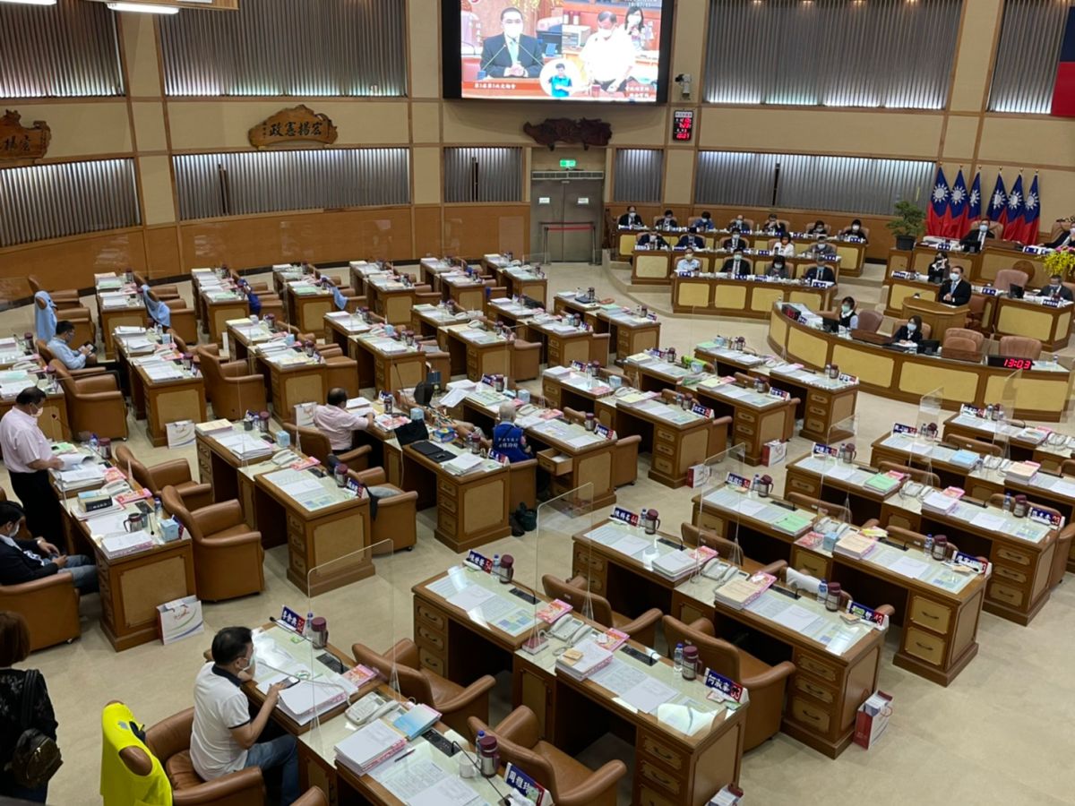 ▲蔡錦賢認為，淡北道路是很早就已評估興建的道路，但中央30億元的補助館卻沒有下文，呼籲新北市自編預算、自籌經費來做，不要再延宕下去。（圖／記者陳志仁攝，2021.07.28）