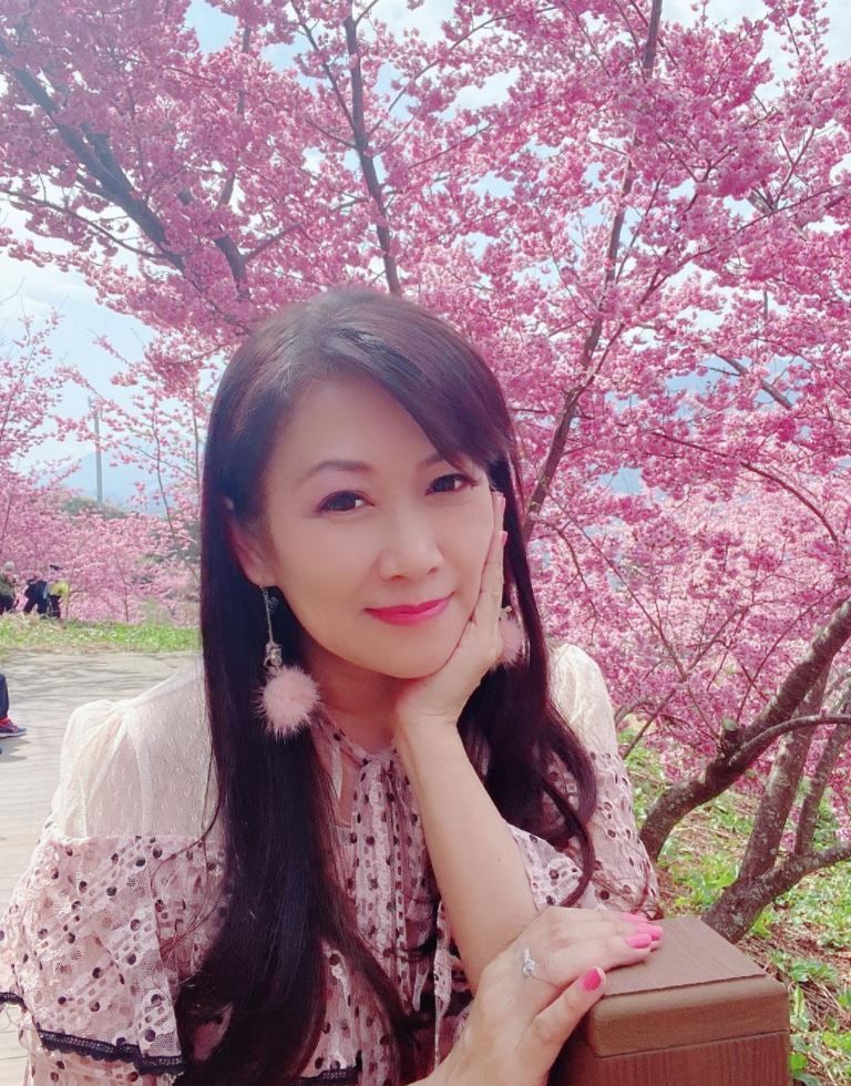 ▲張金鳳自爆遭侯怡君打電話警告。(圖/翻攝張金鳳IG)
