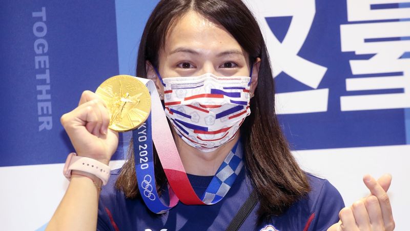 ▲「舉重女神」郭婞淳在59公斤量級奪金(圖/體育署提供)