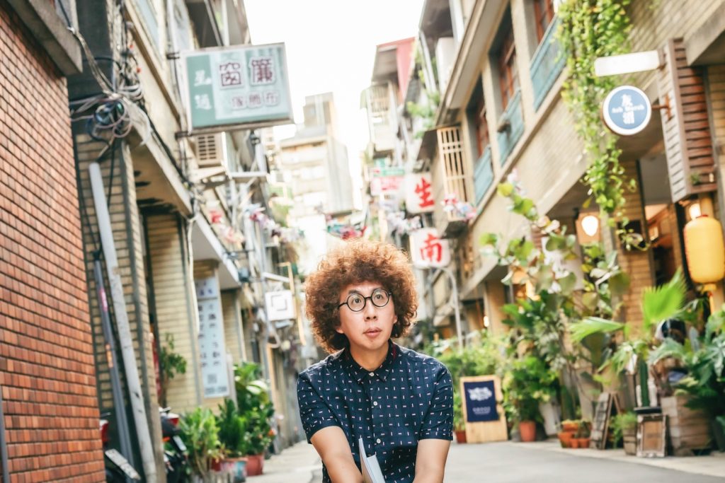 ▲台灣大學前助理教授李明璁遭控誘導女學生發展私人感情，台大性平會已介入調查。（圖 / 李明璁、攝影汪正翔提供）