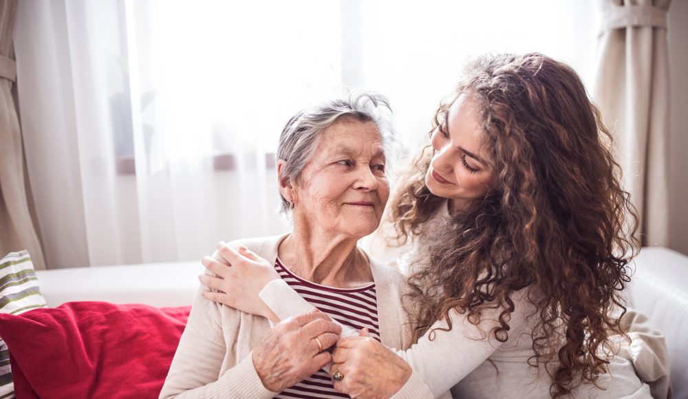 ▲面對有不同症狀的長者，我們可以先站在他們立場思考。（圖／Shutterstock）