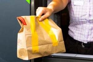 麥當勞調漲「1+1」必點飲品消失!網全崩潰了:那是精髓