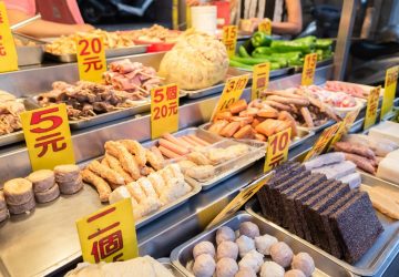 台南鹹酥雞「365元拜金套餐」爆紅！實體照超狂　老饕1點法飽到吐
