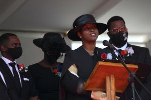 前海地總統遺孀出庭　誓爭取正義直到凶手繩之以法

