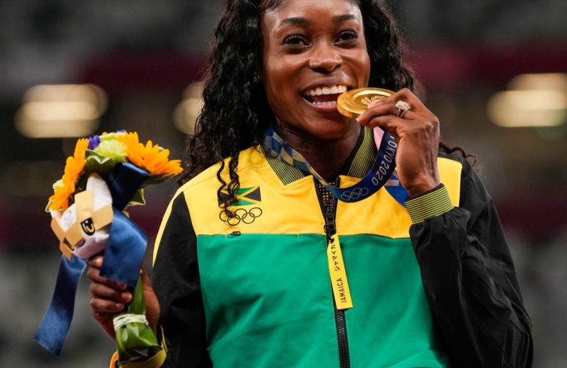 為何奧運冠軍總愛「咬金牌」？學者揭露背後含義：不意外
