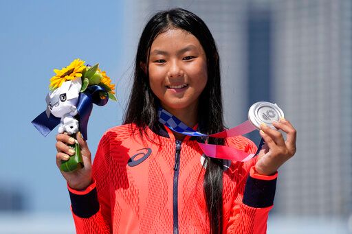 奧運／日本最年輕奪牌紀錄！12歲少女「開心那」人如其名
