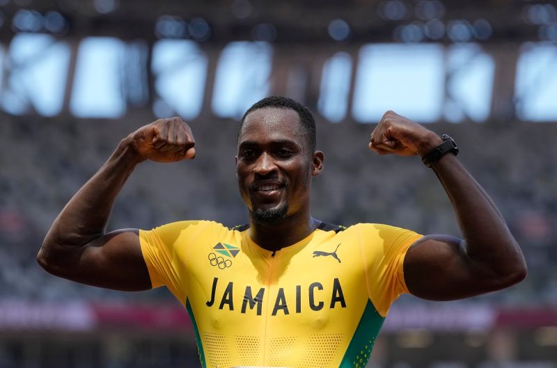 奧運／圓夢！牙買加老將逆轉美國好手　110公尺跨欄奪金
