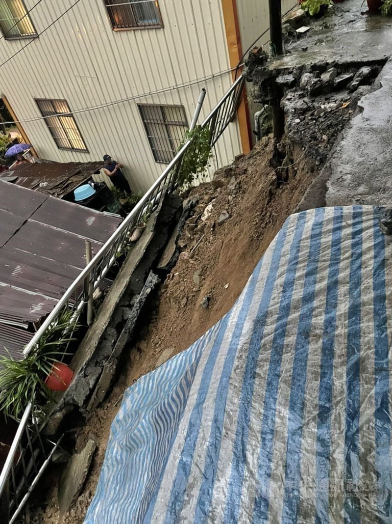 東埔邊坡崩進住宅　林明溱：盡快完成擋土牆工程
