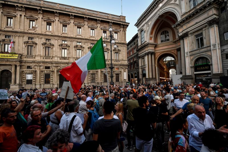 反對綠色通行證　數千義大利人多個城市上街抗議