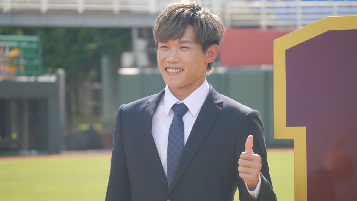 ▲陳冠宇加盟樂天。（圖／吳政紘攝）