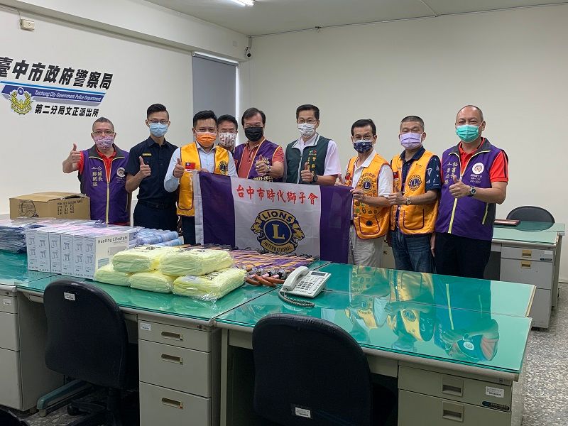 ▲第二分局分局長蔡元戎感謝時代獅子會關心員警防疫期間的安全(圖/記者鄧力軍翻攝)
