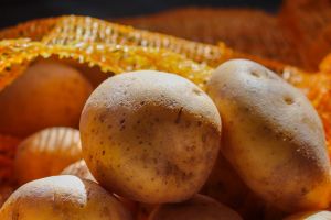 ▲馬鈴薯用途相當多元又是優良澱粉，因此時常出現在日常餐桌上。（示意圖／翻攝自pixabay）