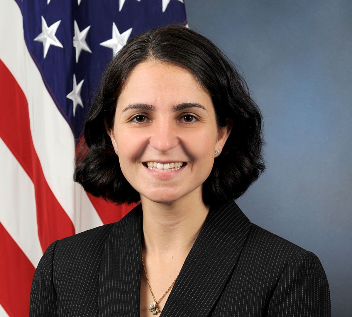 ▲美國助理防長卡爾林出席國會聽證會表示，烏克蘭情勢非常值得台灣研究，從此可看出台灣須打造不對稱戰力，讓人民做好作戰準備。（圖／翻攝自美國國防部官網）