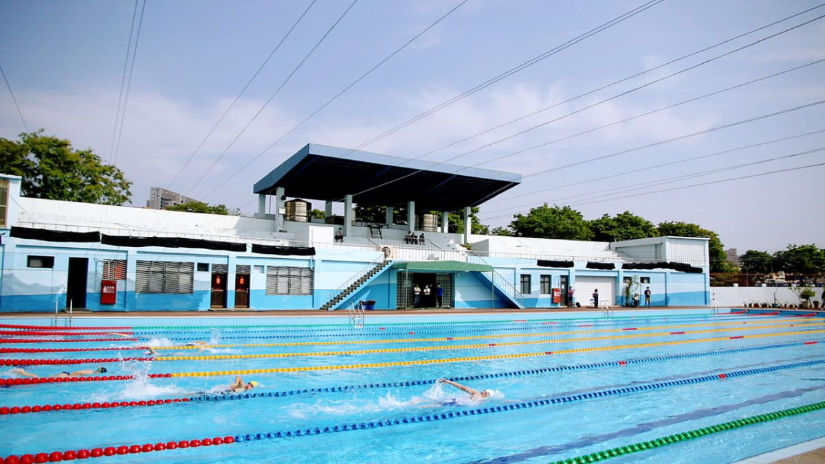 ▲高市公立及民營游泳池自即日起有條件開放營運。（圖／高市府運發局提供）