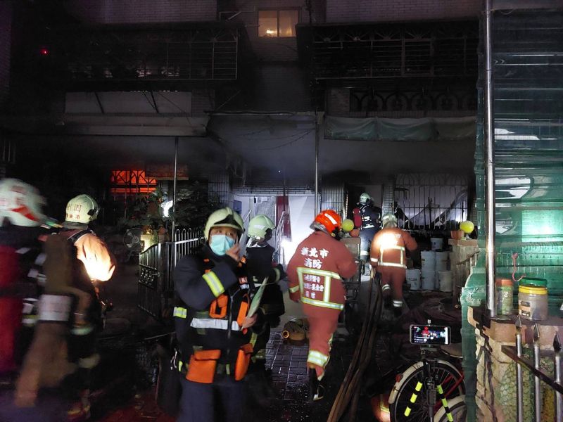 三峽民生街火警釀3死4傷　侯友宜赴醫院慰問罹難者家屬