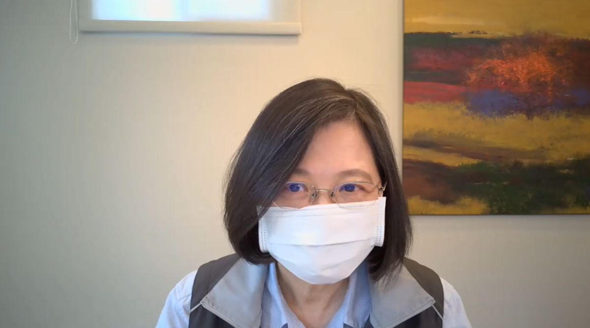 ▲蔡英文表示，豪雨致農損破4.6億，政府要從優、從簡、從速發放救助金。（圖／民進黨提供）