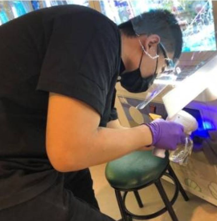 ▲遊戲機產業四大公會聯署向總統陳情，指環境機台定時清消，已做好萬全防疫措施，卻遲遲等不到解封，嚴重衝擊產業，籲鬆綁還給他們生存工作權。（圖／公會提供）