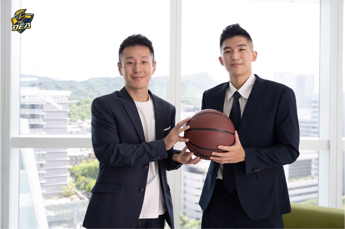 ▲新北中信特攻籃球隊今天(13日)正式宣布，和T1新人選秀會第三輪指名的東方譯慷完成簽約。（圖／中信球團提供）