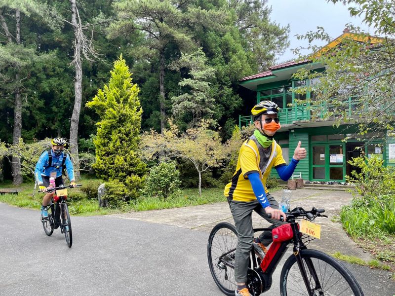 ▲車友體驗沿途的自然林蔭,與山林密境道路(圖/參山處提供2021.8.15)