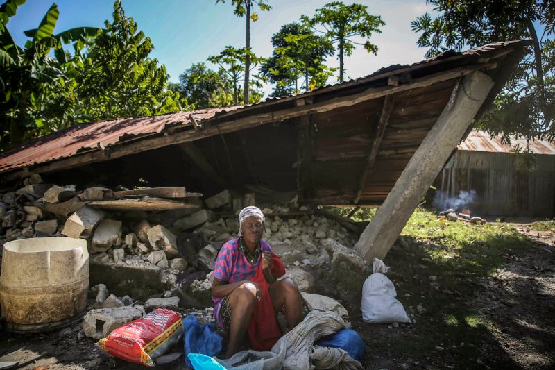 ▲規模7.2強震重創海地，上萬棟建築遭到摧毀。（圖／美聯社／達志影像）