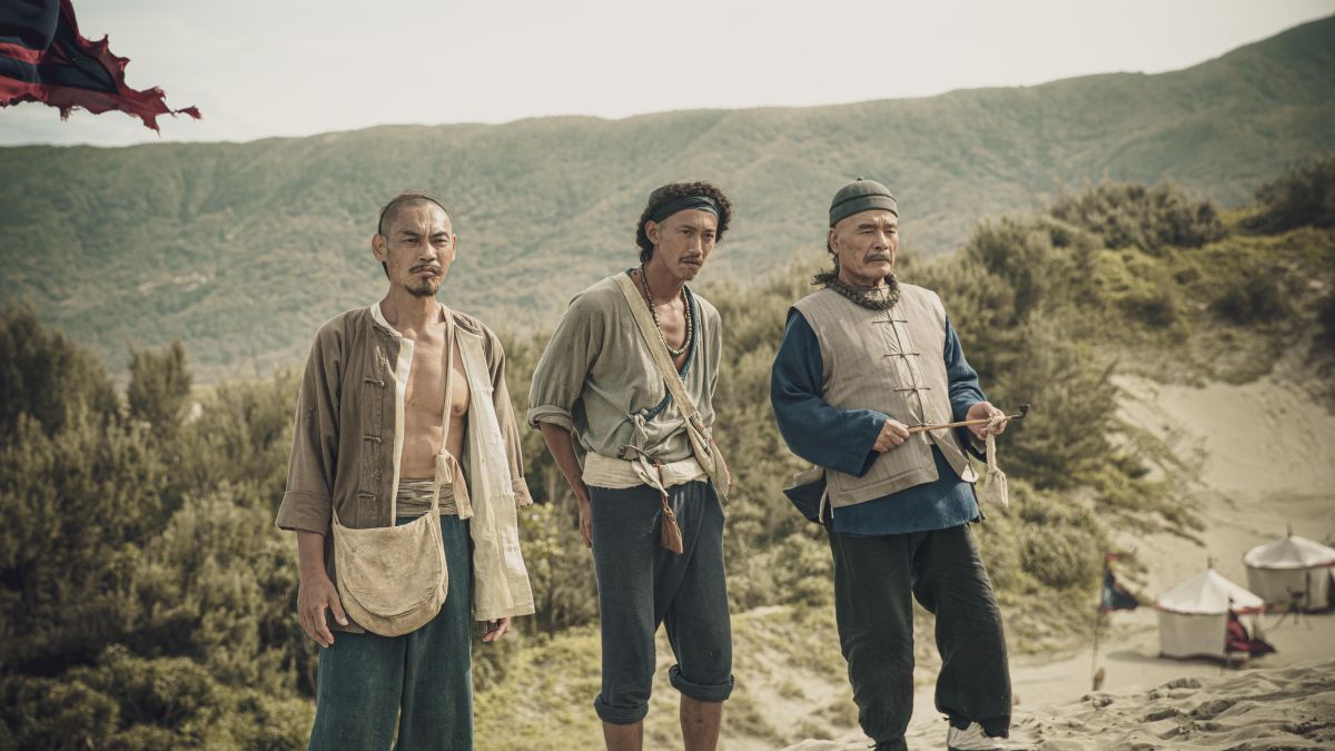 ▲夏靖庭（左起）、吳慷仁、雷洪《斯卡羅》重現台灣史。（圖／公視提供）