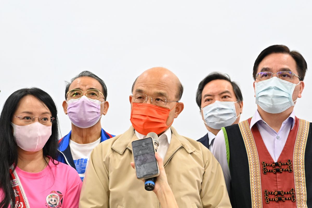 ▲針對國民黨與民眾黨呼籲發現金紓困，行政院長蘇貞昌日前表示五倍券是「長高長胖的現金」。（圖／行政院提供）