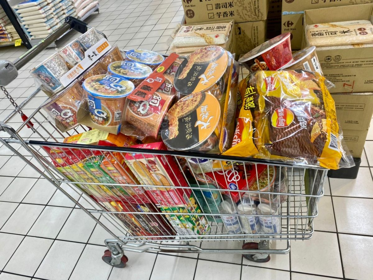 ▲通路年度盛事中元節，掀起民眾採買潮。（圖／資料照片）