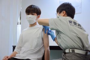 日本COVID-19疫苗兩劑接種率　逾總人口75%

