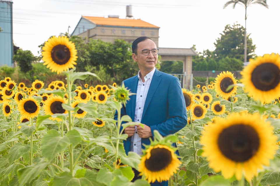 ▲朱立倫回鍋參選國民黨主席呼聲高，但仍未能形成共主之勢。（圖／朱立倫臉書）