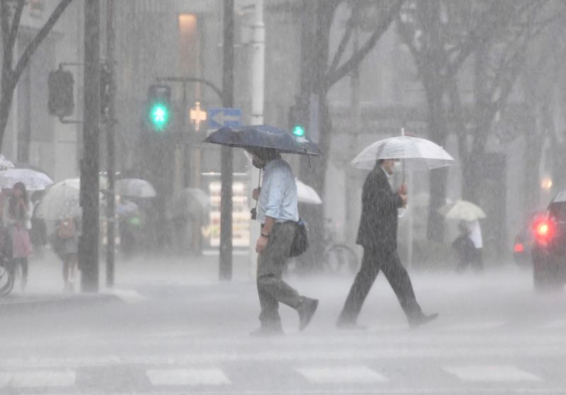 ▲日本九州各地11日起持續大雨，已釀6死4失蹤。（圖／美聯社／達志影像）