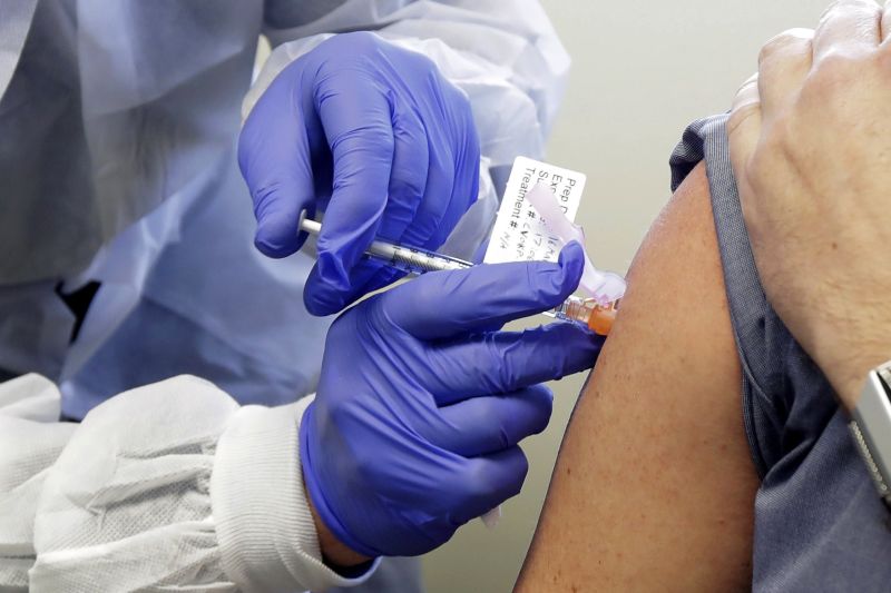 ▲印度最近進行的一次2019冠狀病毒疾病（COVID-19）疫苗效力調查顯示，打過第一劑疫苗者若感染新冠病毒，存活率將超過96%。示意圖。（圖／美聯社／達志影像）