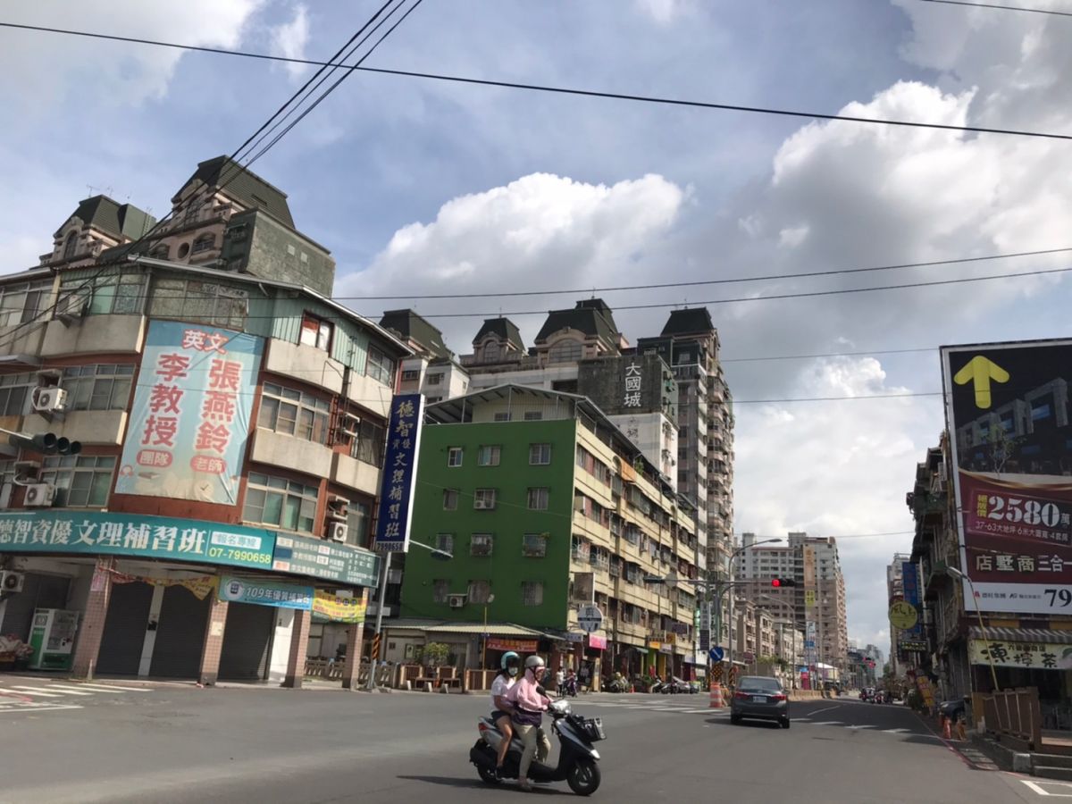 ▲高雄鳳山無論中古大樓或屋齡5年內大樓，個位數行情都已不復見。（圖／NOWnews資料照片）