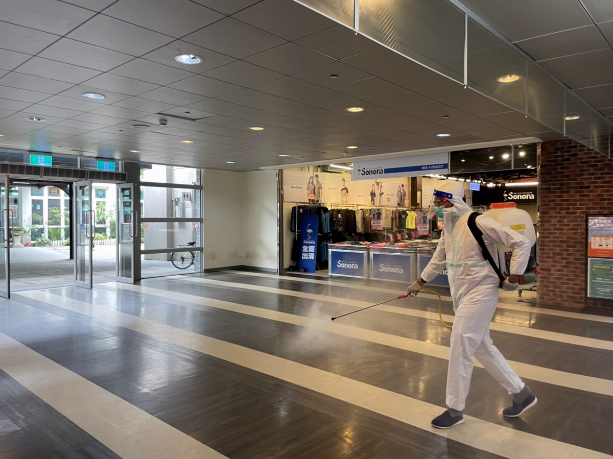 ▲高雄市一名境外移入女性確診者曾於12日、15日、16日、17日與親友至屏東市、潮州鎮地區活動，屏縣府18日公佈其足跡，並陸續進行環境消毒作業。（圖／屏東縣政府提供, 2021.08.18）