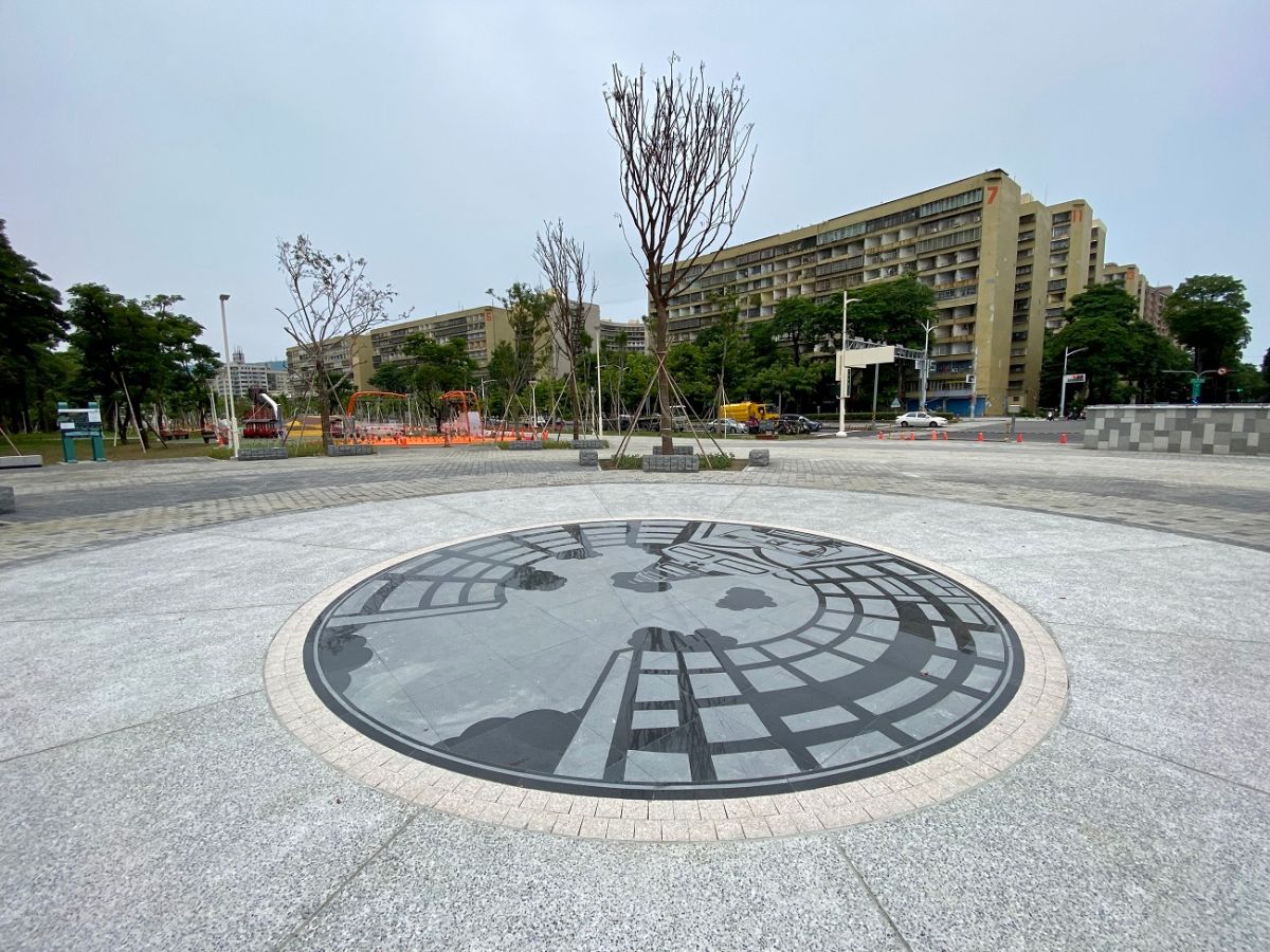 ▲左營計畫完工消彌鐵道兩側長年以來的隔閡，實現縫合都市紋理。（圖／高市府提供）