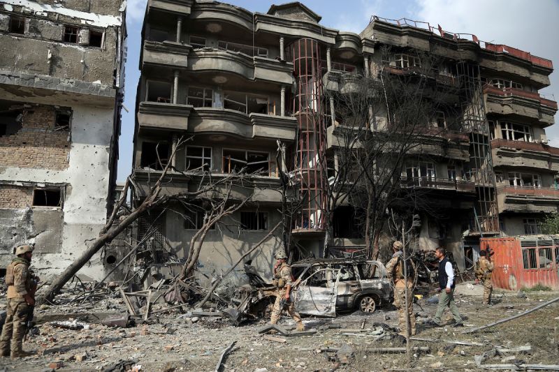 ▲沙雷位於喀布爾的辦公室曾於2019年遭到武裝份子闖入攻擊，這起事件造成數十人死亡。（圖／美聯社／達志影像）