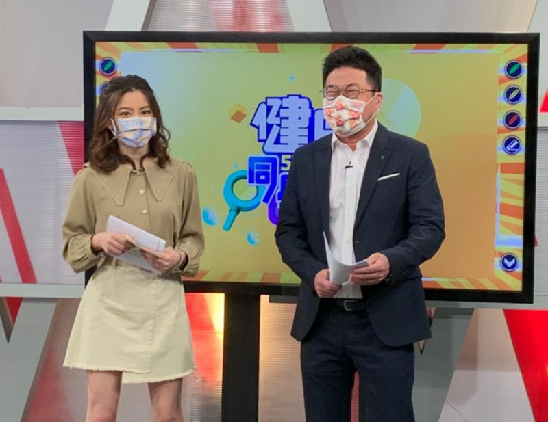 ▲許藍方(左)向東森請辭,目前將由廖慶學(右)一人主持。(圖/許藍方臉書)
