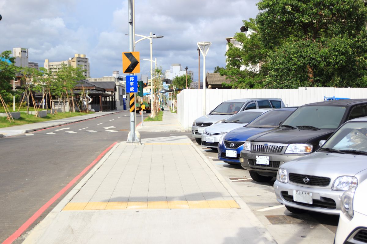 ▲立委李昆澤位因應鐵路地下化，綠園道周邊停車不足窘境，積極協調交通部與市府爭取高雄綠園道地下與周邊增設3千餘停車位。（圖／李昆澤辦公室提供）