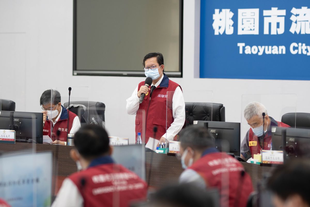 ▲鄭文燦表示，下一輪則規劃採用通風良好、動線順暢且具冷氣設備的市民活動中心作為接種場所，初步擇定55處市民活動中心。（圖／桃園市政府提供）