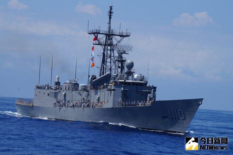 ▲海軍成功級巡防艦田單軍艦,艦身兩舷無配備40快砲。(資料照/記者呂炯昌攝)