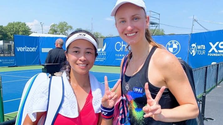 ▲謝淑薇妹妹謝語倢（左）和德國搭檔Mona Barthel殺入芝加哥女網賽女雙冠軍戰。（圖／取自謝淑薇粉專）