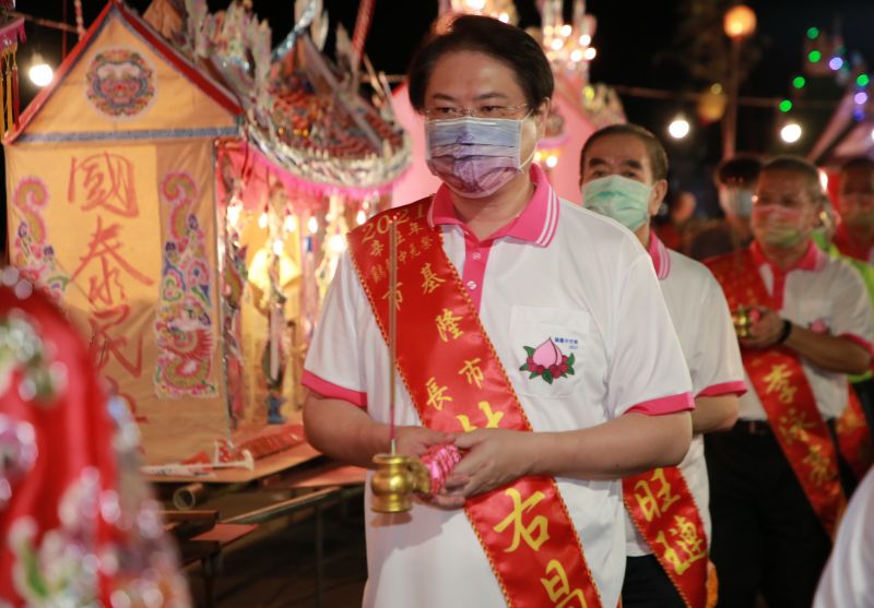 旺喔！鷄籠中元祭放水燈　市區遊行不表演、不封街