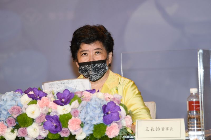▲聯亞疫苗申請EUA未過,聯亞生技董事長王長怡今(22)日親自召開記者會,批評審查標準過於片面,無法全面評估。(圖/記者陳明安攝,2021.08.22)