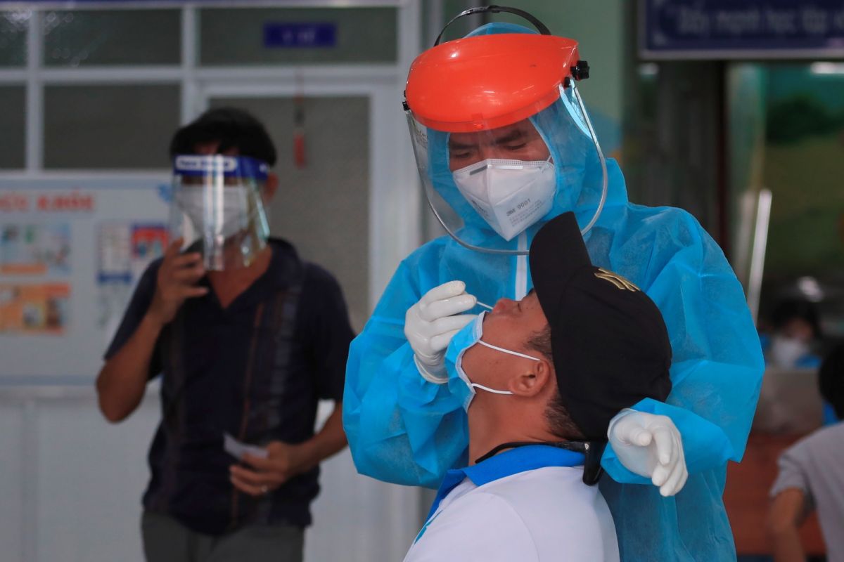 ▲越南的新冠疫情持續嚴峻。（圖／美聯社／達志影像）