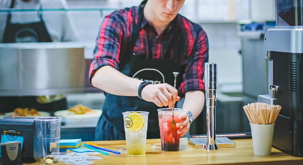 ▲日前受到疫情侵擾，許多餐廳因此停業，更有不少員工在當時被迫休假。（圖／翻攝Pexels）