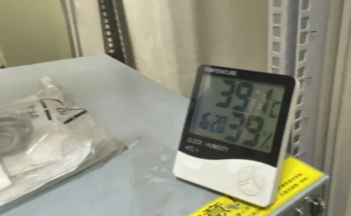 ▲原PO曬出工作現場照片,許多巡邏點的室溫都高達39度。(圖/翻攝自Dcard)